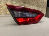 Фонарь в крышку багажника Toyota Camry 70 XV70 2017-2023 левый б/у 81740-0E010 на складе
