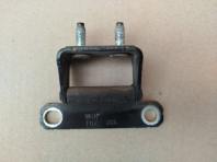 Петля крышки багажника Kia Sorento Prime UM 2014-2020 OEM 79710-2W000 на стеллаже склада