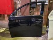передняя левая дверь Mitsubishi Outlander 3 2012-2022 OEM 5700B671 в анфас