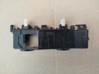 Кронштейн крыла Хёндэ Туссан TL правый б/у OEM 86514-D3000 — деталь на складе