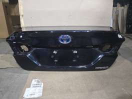 крышка багажника toyota camry 70 xv70 63929-33040 общий вид