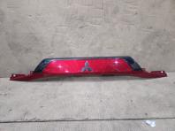 Накладка крышки багажника mitsubishi outlander 3 gf 2012-2022  