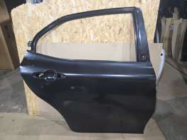 задняя правая дверь Toyota Camry 70 XV70 67003-33270 общий вид