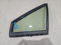 Треугольное стекло передней левой двери Lexus RX 4 OEM 68162-0R060 на белом фоне