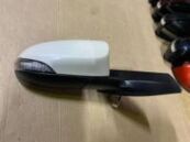 alt="Правое зеркало Toyota C-HR MAXH10 2020- OEM 87940-F4030, вид со стороны двери, общий план"