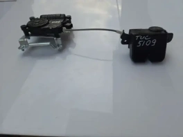 Hyundai Tucson TL замок багажника Хендай Туссан оригинал 81230-D3100