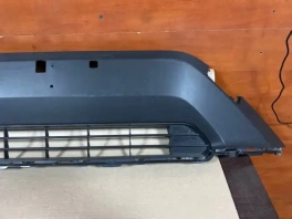 Оригинальная решетка в бампер Toyota RAV4 50 XA50 OEM 53101-0R130 общий вид