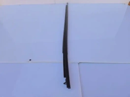 Бархотка правой передней двери Toyota Corolla E210 2020- арт. 75710-02490