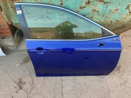 Передняя правая дверь Тойота Камри 70 67001-06290 оригинал