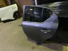 Задняя левая дверь Lexus CT OEM 67004-76010 вид снаружи