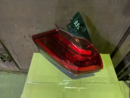 Задний левый фонарь в крыло Ниссан Х-Трейл T32R 26555-6FP0A в отличном состоянии