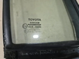 Форточка двери Toyota Corolla E210 передняя правая OEM 68191-02A10 общий вид