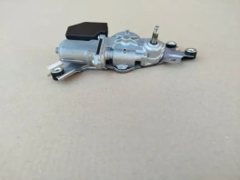 Мотор стеклоочистителя задний Lexus RX IV 2015-2023 OEM 8513048080 на витрине
