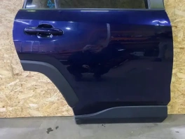 Задняя правая дверь Toyota RAV4 50 (XA50) OEM 67003-0R150 общий вид
