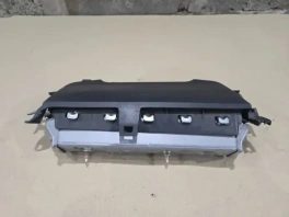 Подушка безопасности в колени toyota corolla e210  2018-  