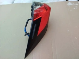 Задний правый фонарь в крыло Toyota RAV4 50 81581-42151