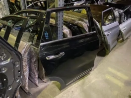 Задняя правая дверь Kia Sorento Prime UM 2020- с маркировкой OEM 77004-C5000