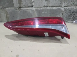 Фонарь в крышку багажника Hyundai Tucson TL 2015-2018 правый OEM  подготовка к упаковке