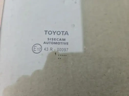 Стекло двери toyota corolla e210 mzeh12, nre210, zwe211 2018-2023 задн. прав.