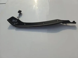 Датчик положения двери багажника Kia Sorento Prime UM правый с OEM 83140-C5100, крупный план разъема