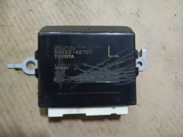 Блок управления крышкой багажника Toyota RAV4 50 XA50 2020- OEM 89222-42101 фото внешнего вида
