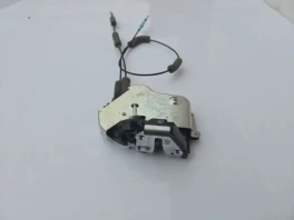 Замок двери Lexus RX 4 2015-2022 (6906048070) вид спереди