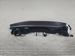 Передняя правая ручка двери автомобиля Lexus NX OEM 68620-60030 с авторазбора