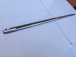 Передняя правая бархотка двери Lexus RX 4 OEM 75710-48090 состояние отличное