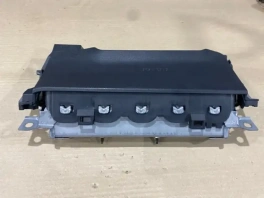 Подушка безопасности в колени Toyota Camry 70 XV70 OEM 353400-7068 расположение в автомобиле