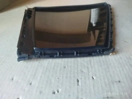Форточка двери toyota corolla e210  2020- задн. прав.
