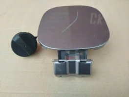Лючок топливного бака Mitsubishi Outlander 3 GF 2012-2022 OEM 5940A408 детальный вид пластика