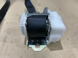 Передний правый ремень безопасности Toyota Corolla Cross 2020 - общий вид, OEM 73220-0R010