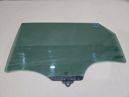 Стекло двери hyundai tucson tl 2015-2021 задн. лев.