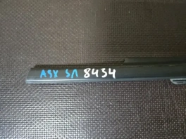 Бархотка задняя левая Mitsubishi ASX GA 2010-2023 MR546011 с сохранившимся профилем уплотнителя