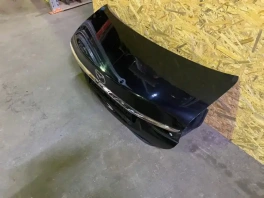 Крышка багажника Mazda 6 GJ 2012-2018 OEM GJY0-52-61X в отличном состоянии