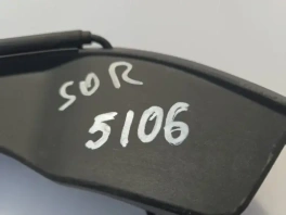 Датчик положения двери багажника Kia Sorento Prime UM правый с OEM 83140-C5100, крупный план разъема