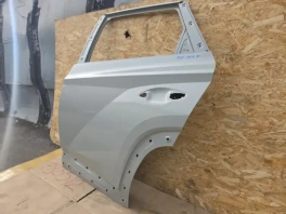 Задняя левая дверь Hyundai Tucson NX4 OEM на складе