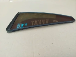 Форточка задней правой двери Тойота RAV4 50 (XA50) 2018- OEM 68123-42200 общий вид