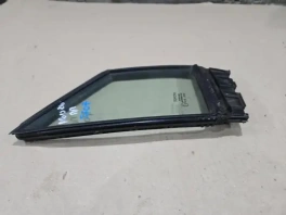 Форточка двери Toyota Corolla E210 передняя правая OEM 68191-02A10 общий вид