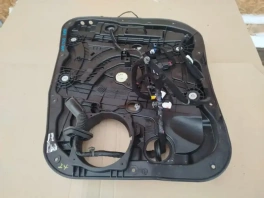 Передняя правая дверная карта Kia Sorento Prime UM (82481-C5010) на складе