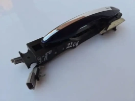 Ручка двери задняя правая Infiniti Q50 82640-4GY1A — вид на хромированную вставку и состояние поверхности