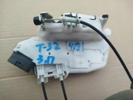 Замок двери задний правый Nissan X-Trail T32 2013-2021 827204CL0A вид спереди в упаковке