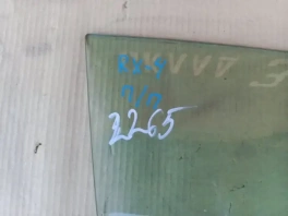 Стекло двери переднее правое Lexus RX 4 68101-48180 общий вид
