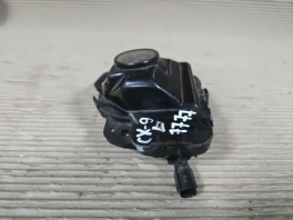 Противотуманная фара Mazda CX-9 TC 2015- левая OEM 388850-7777 крупным планом