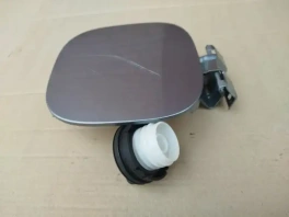 Лючок топливного бака Mitsubishi Outlander 3 GF 2012-2022 OEM 5940A408 детальный вид пластика