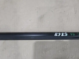 Бархотка двери Toyota Prius 4 XW50 передняя левая 68810-26020 общий вид