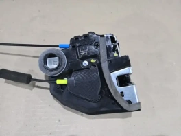 Замок задней левой двери Toyota Corolla E210 2018- OEM 69080-K0110 на авторазборе Санкт-Петербург