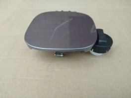 Лючок топливного бака Mitsubishi Outlander 3 GF 2012-2022 OEM 5940A408 детальный вид пластика