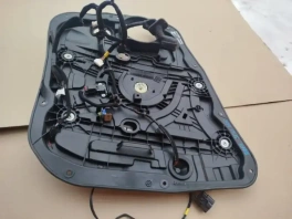 Передняя правая дверная карта Kia Sorento Prime UM (82481-C5010) на складе