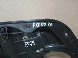 Дверная карта Kia Proceed CD задняя левая OEM 85831-CC000 общий вид